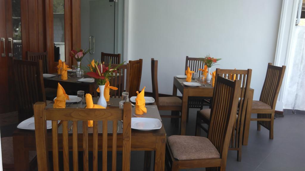 Vin Roma Inn Kandy Exteriér fotografie