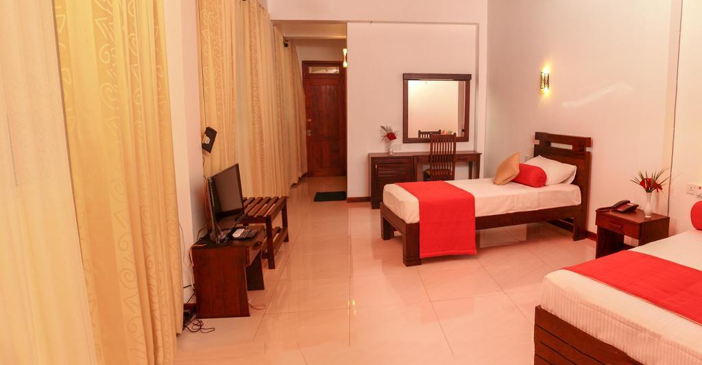 Vin Roma Inn Kandy Exteriér fotografie